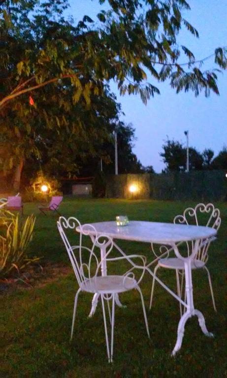 Bed&Breakfast La Siepe ピネローロ エクステリア 写真