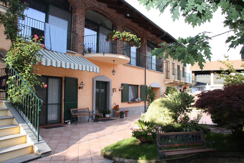 Bed&Breakfast La Siepe ピネローロ エクステリア 写真